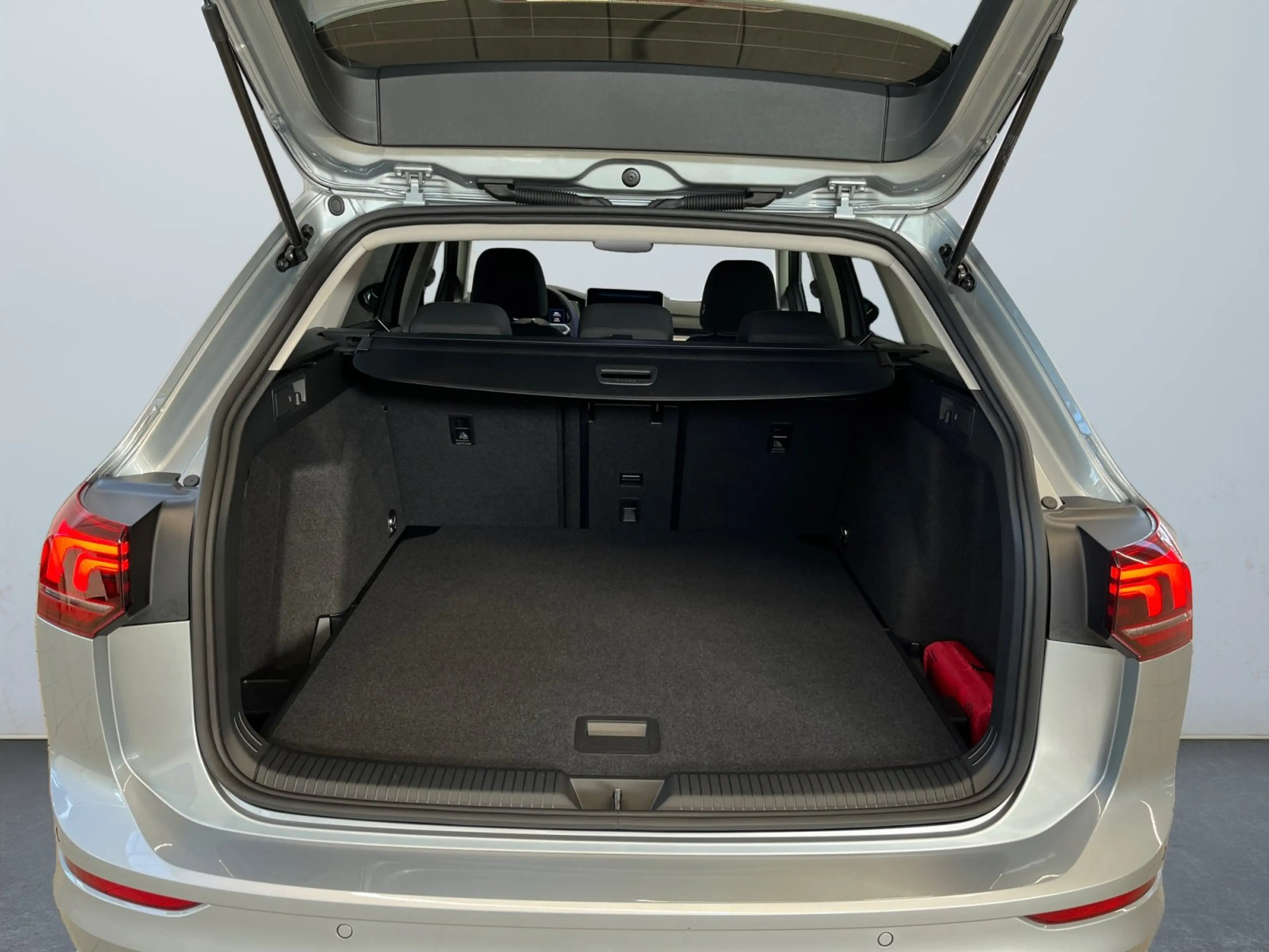 Volkswagen Golf Variant Golf VIII Variant Life 1.5TSI ACC FernlichtAssist — photo 14