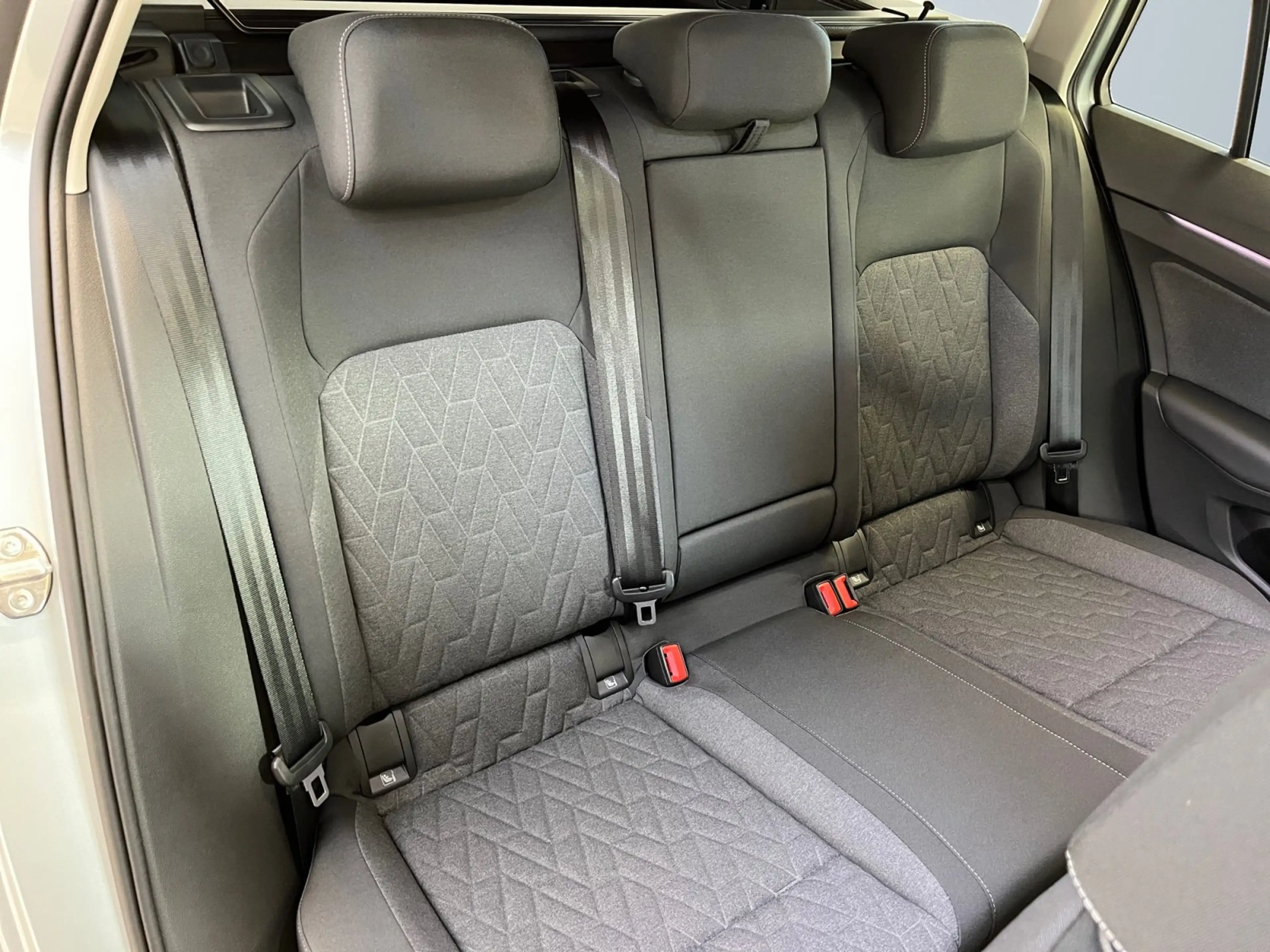 Volkswagen Golf Variant Golf VIII Variant Life 1.5TSI ACC FernlichtAssist — photo 11