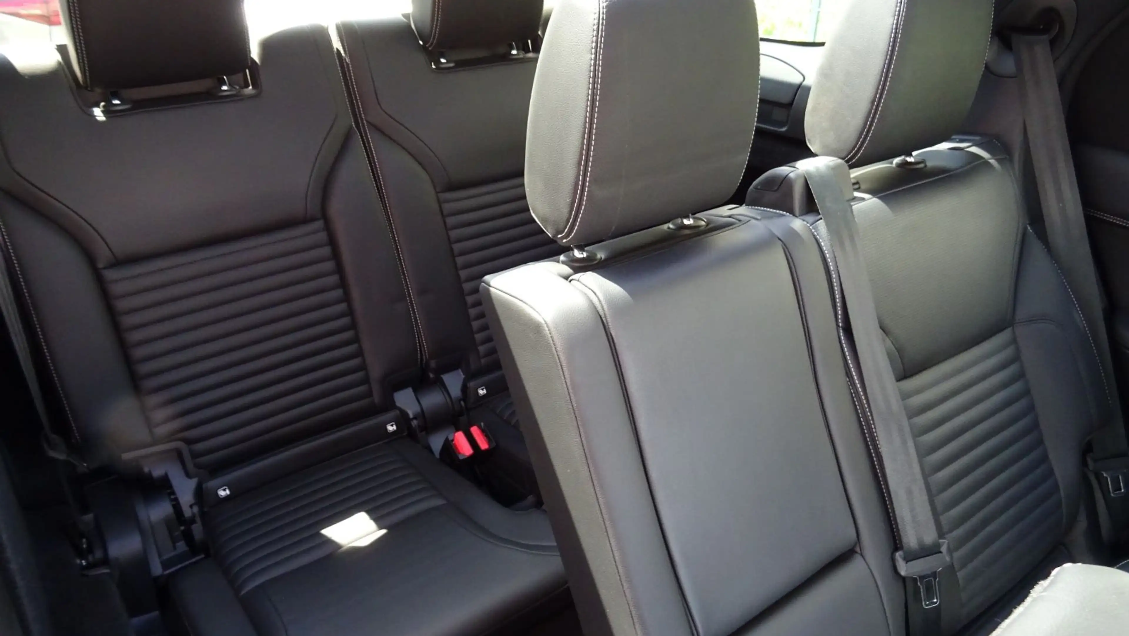 Land Rover Discovery 5 Dynamic SE D300 AWD Garantie 11/2028 — photo 14