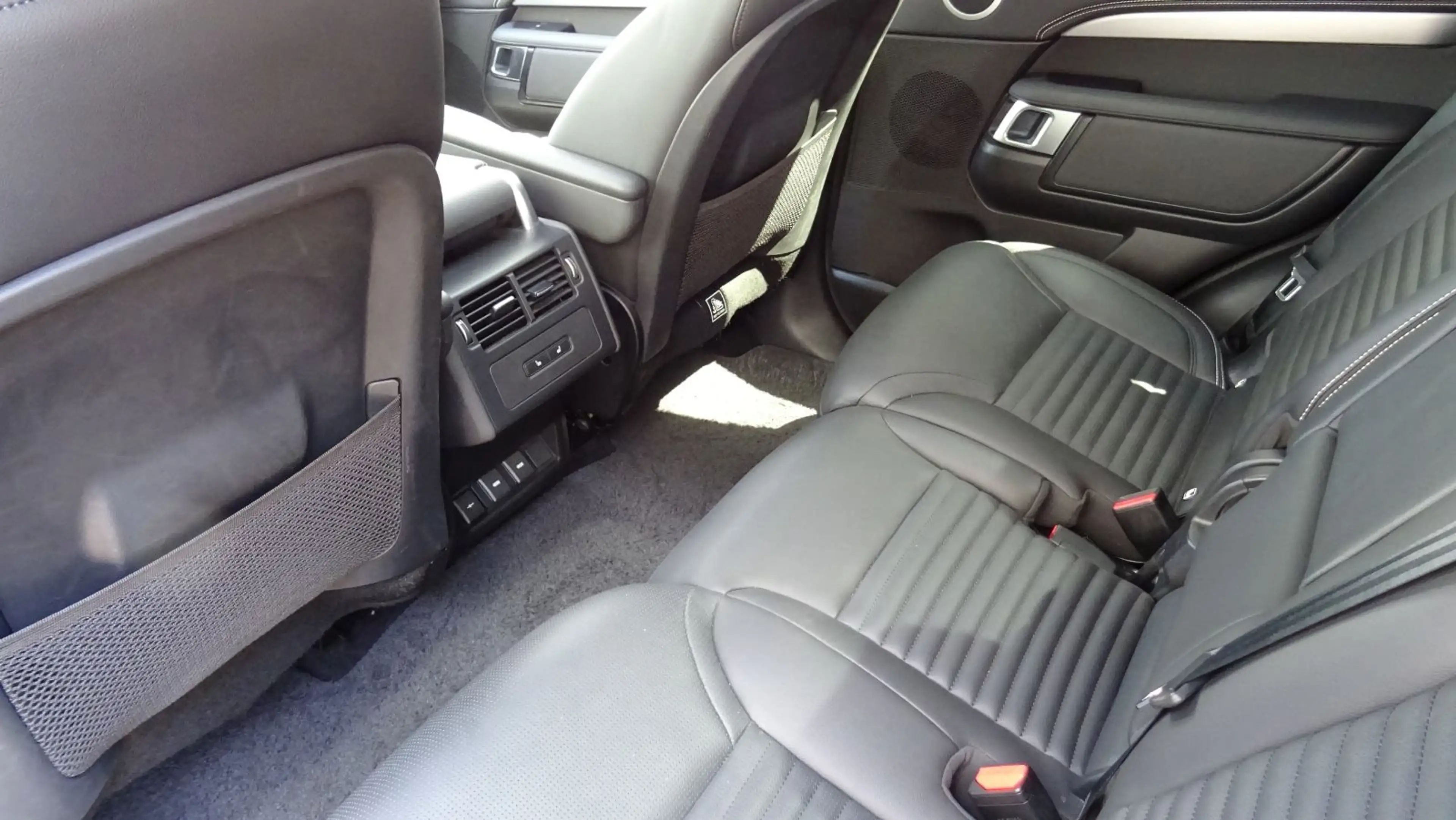 Land Rover Discovery 5 Dynamic SE D300 AWD Garantie 11/2028 — photo 9