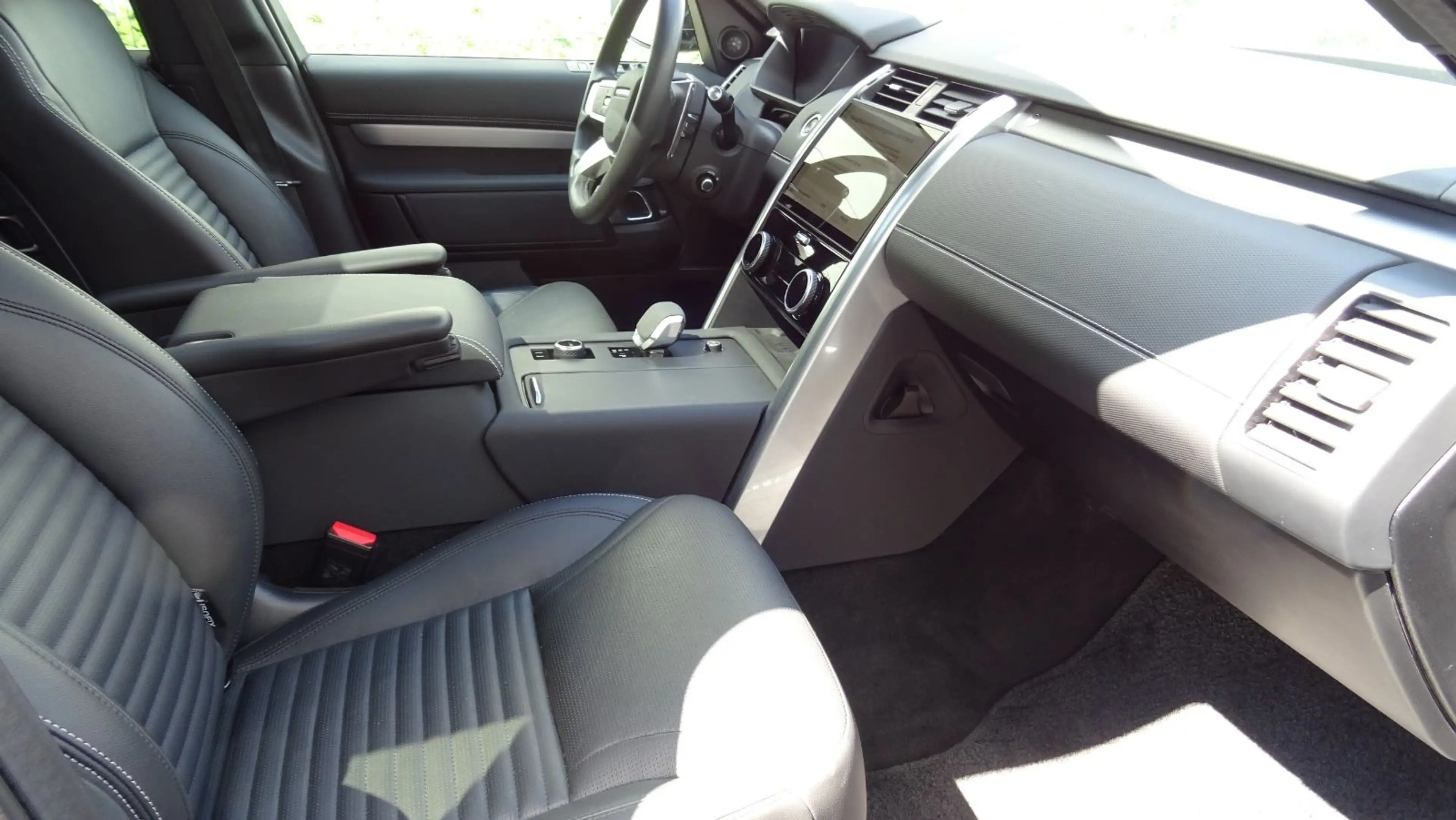 Land Rover Discovery 5 Dynamic SE D300 AWD Garantie 11/2028 — photo 7