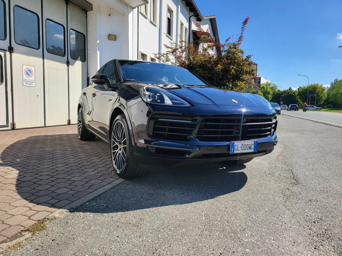 Porsche Cayenne Coupe Platinum Edition 2023 3.0e-hybrid tiptronic Bleu - 2