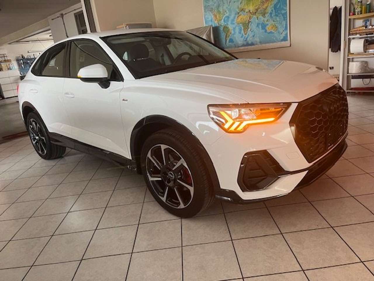 Audi Q3 Q 3 SPORTBACK 35 TFSI R 19 DSG  s line 150 cv MATRIX