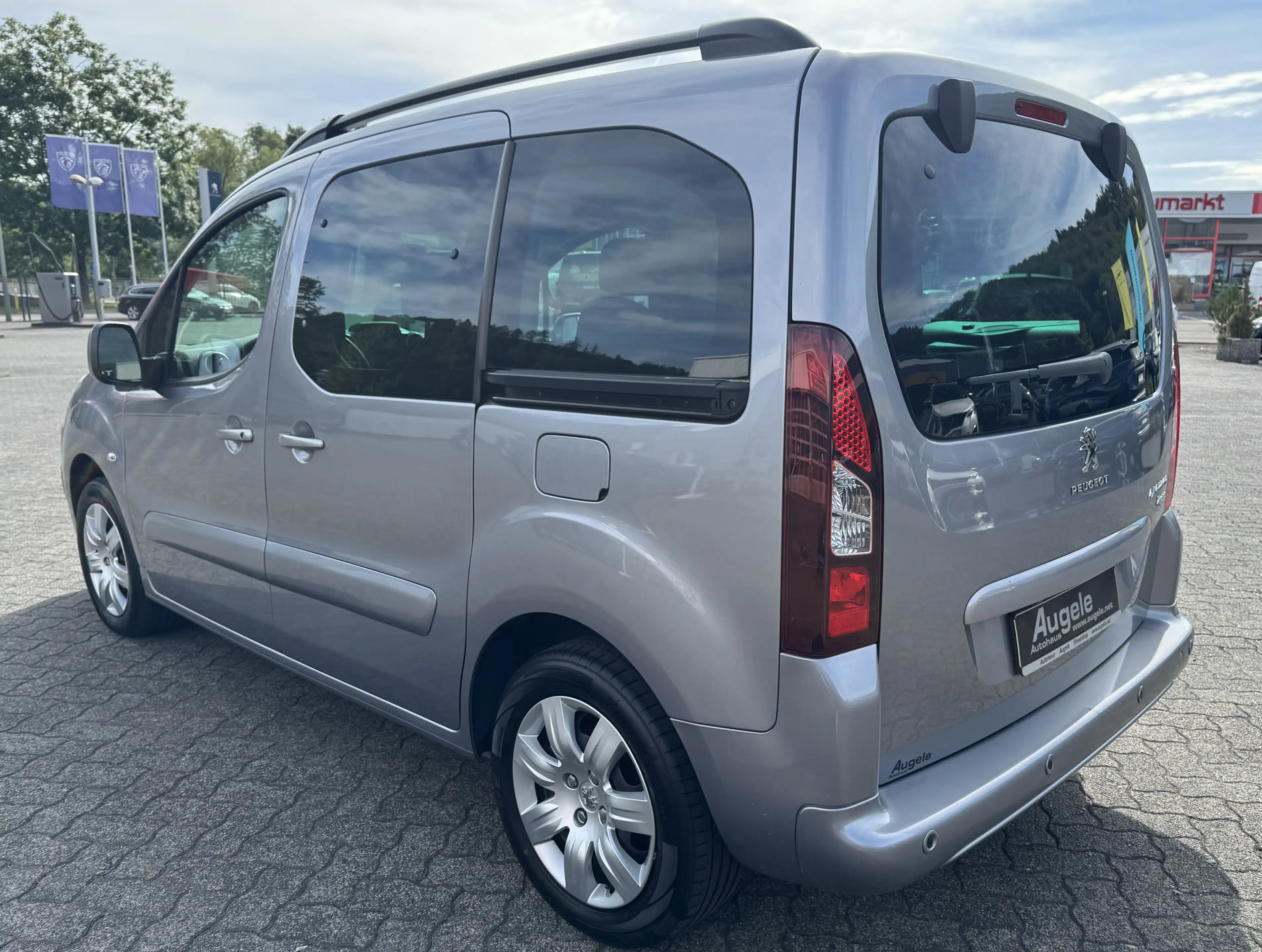 Peugeot Partner Allure 1.6 B-HDI 100 | NAVI | PDC — photo 8
