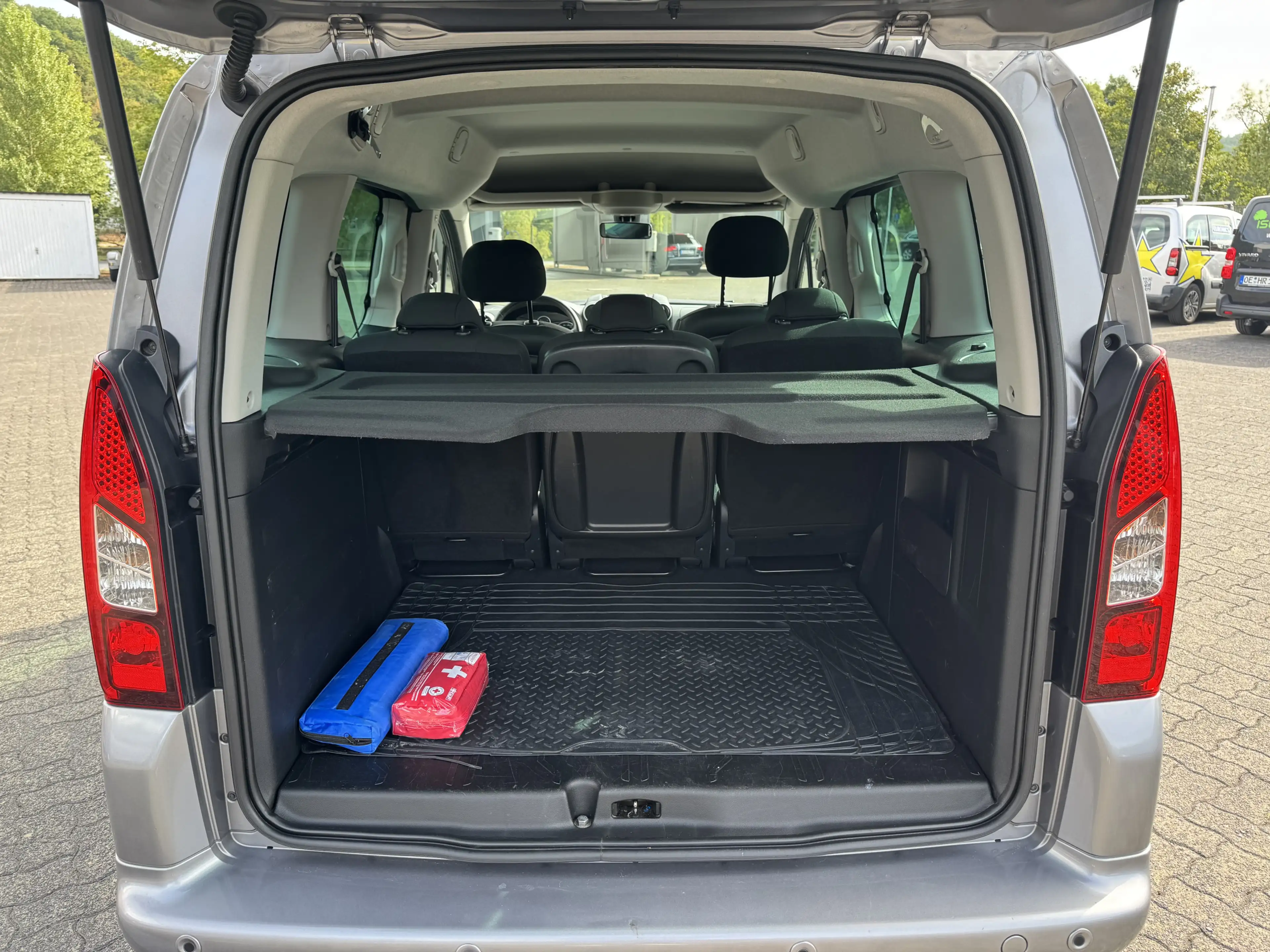 Peugeot Partner Allure 1.6 B-HDI 100 | NAVI | PDC — photo 13