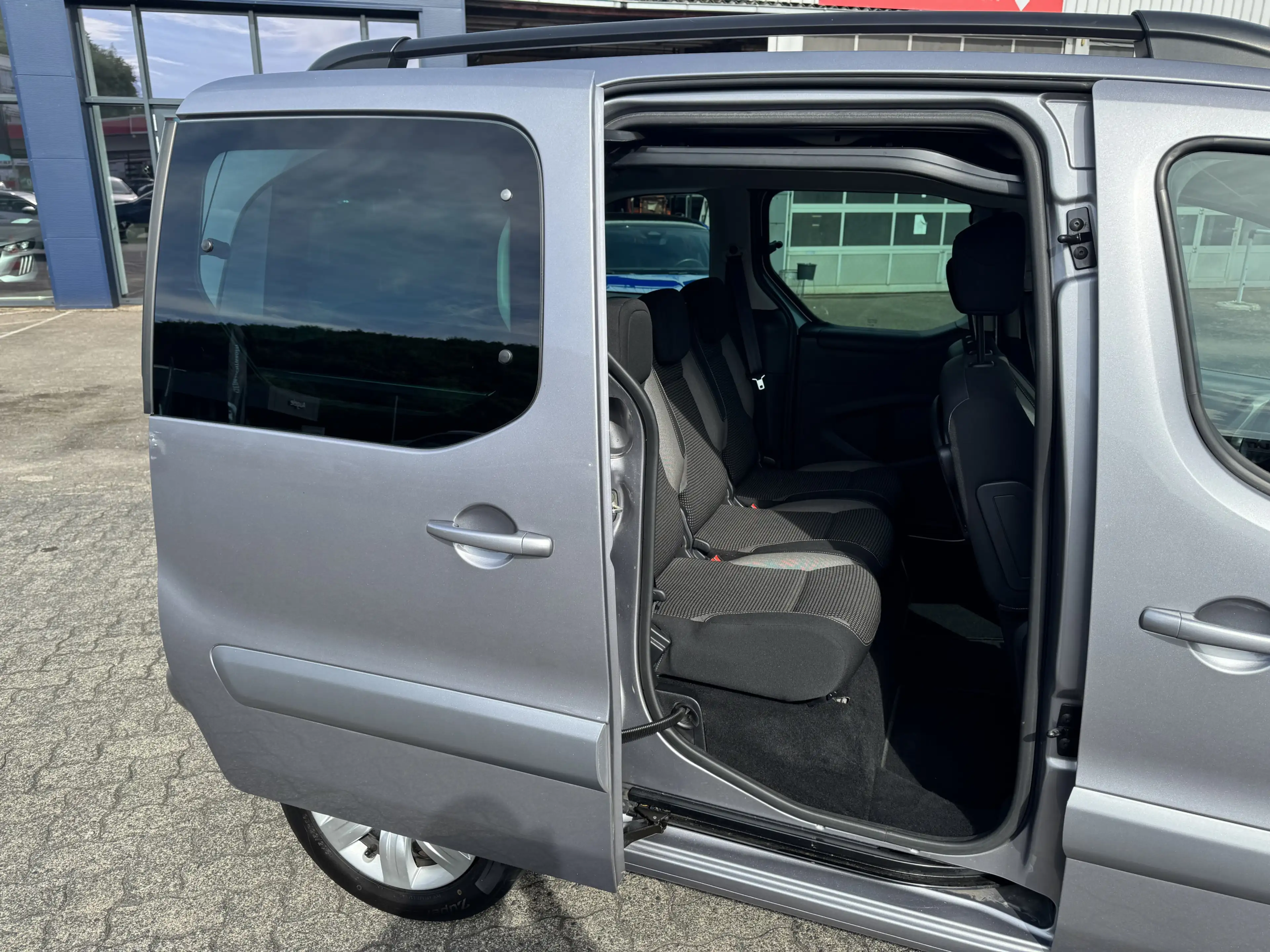 Peugeot Partner Allure 1.6 B-HDI 100 | NAVI | PDC — photo 12