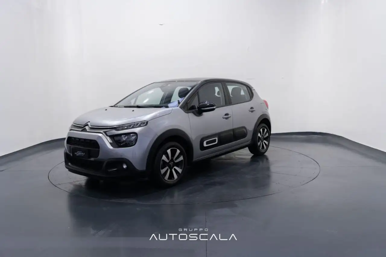 Citroen C3 1.2 PureTech 110cv S&S Shine — photo 1 of 17