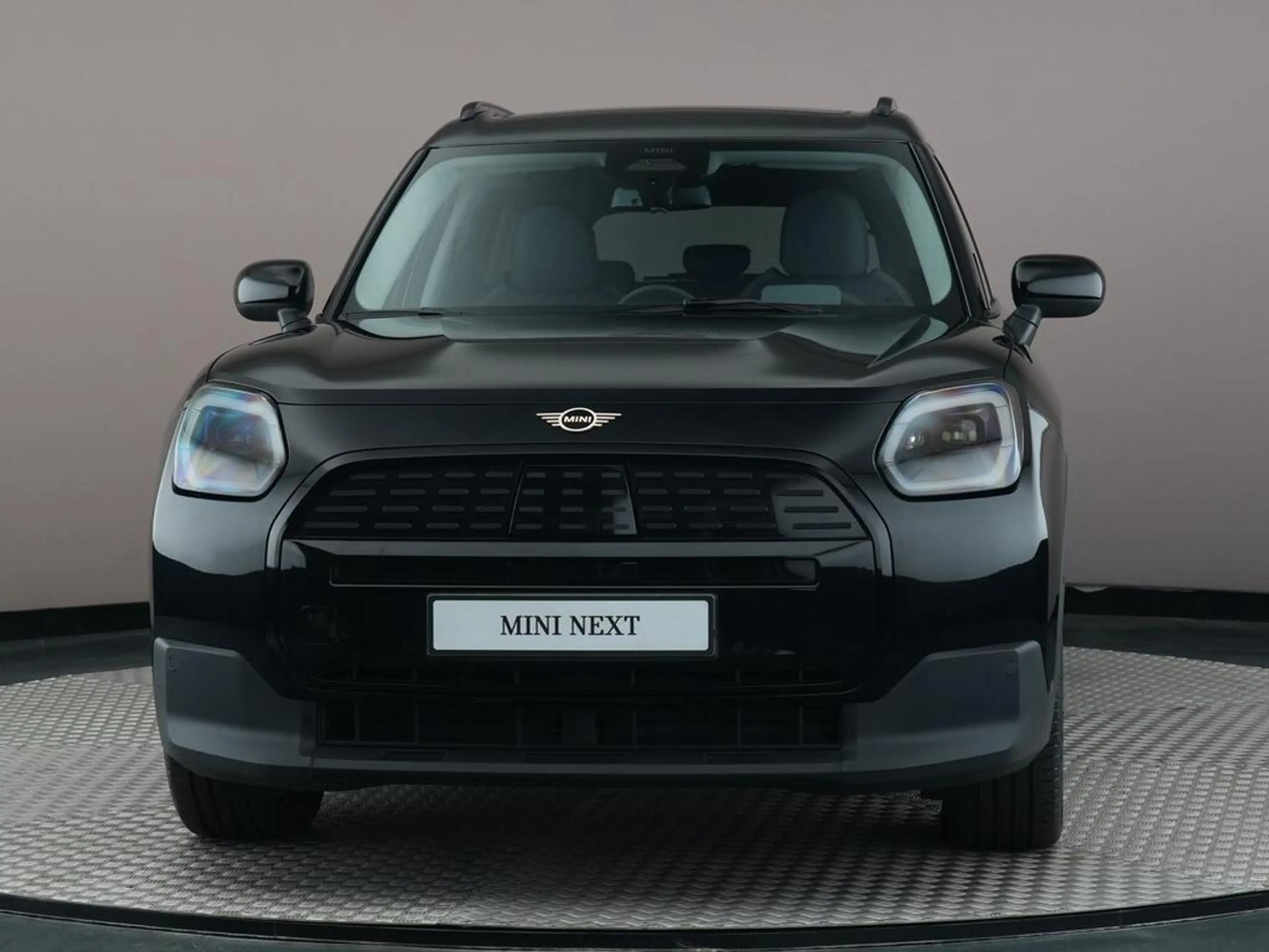 MINI Countryman E Classic M 66.5 kWh — photo 2