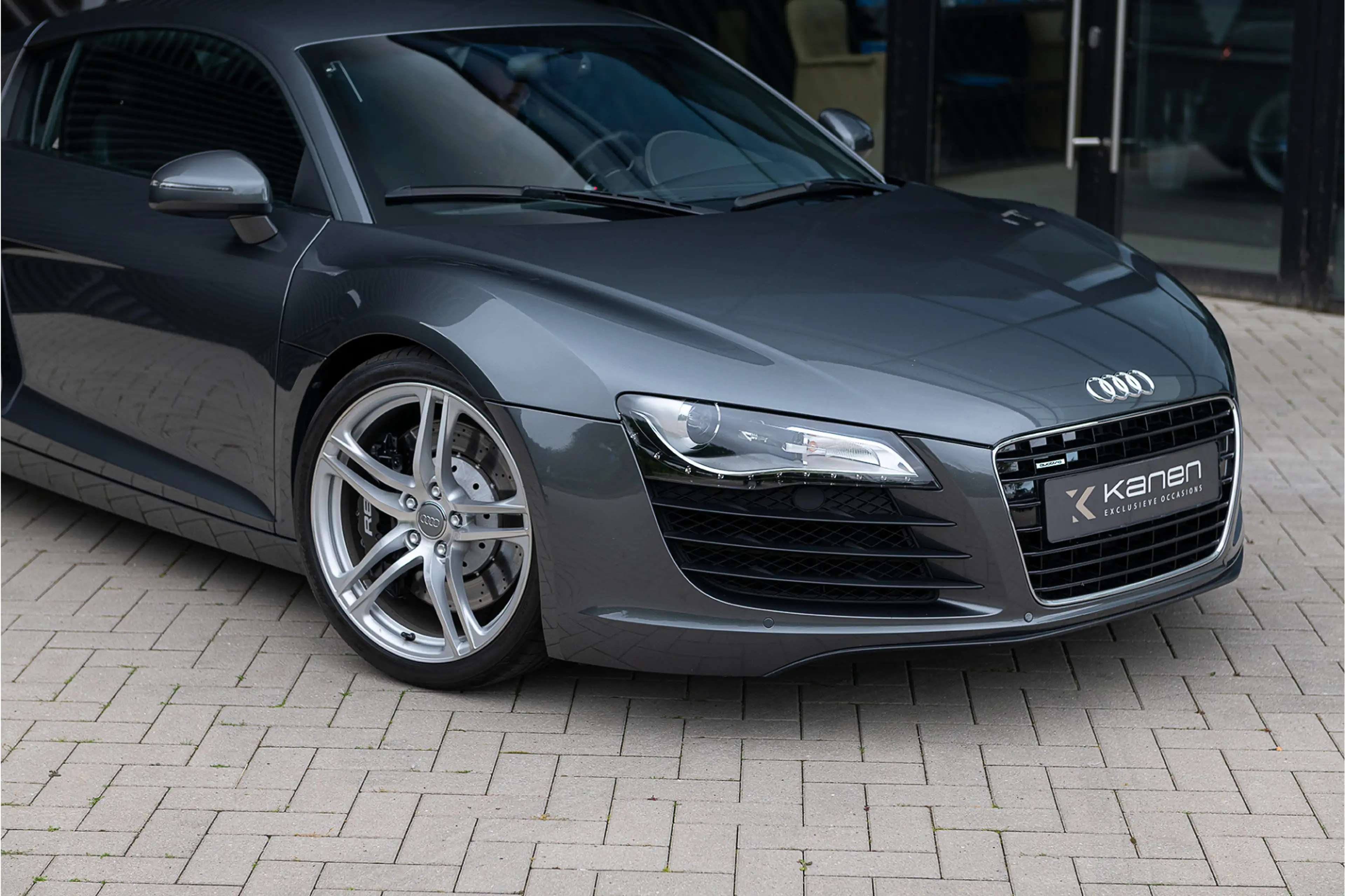 Audi R8 4.2 V8 FSI Carbon Navi B&O LED PDC CruiseContr. — photo 10