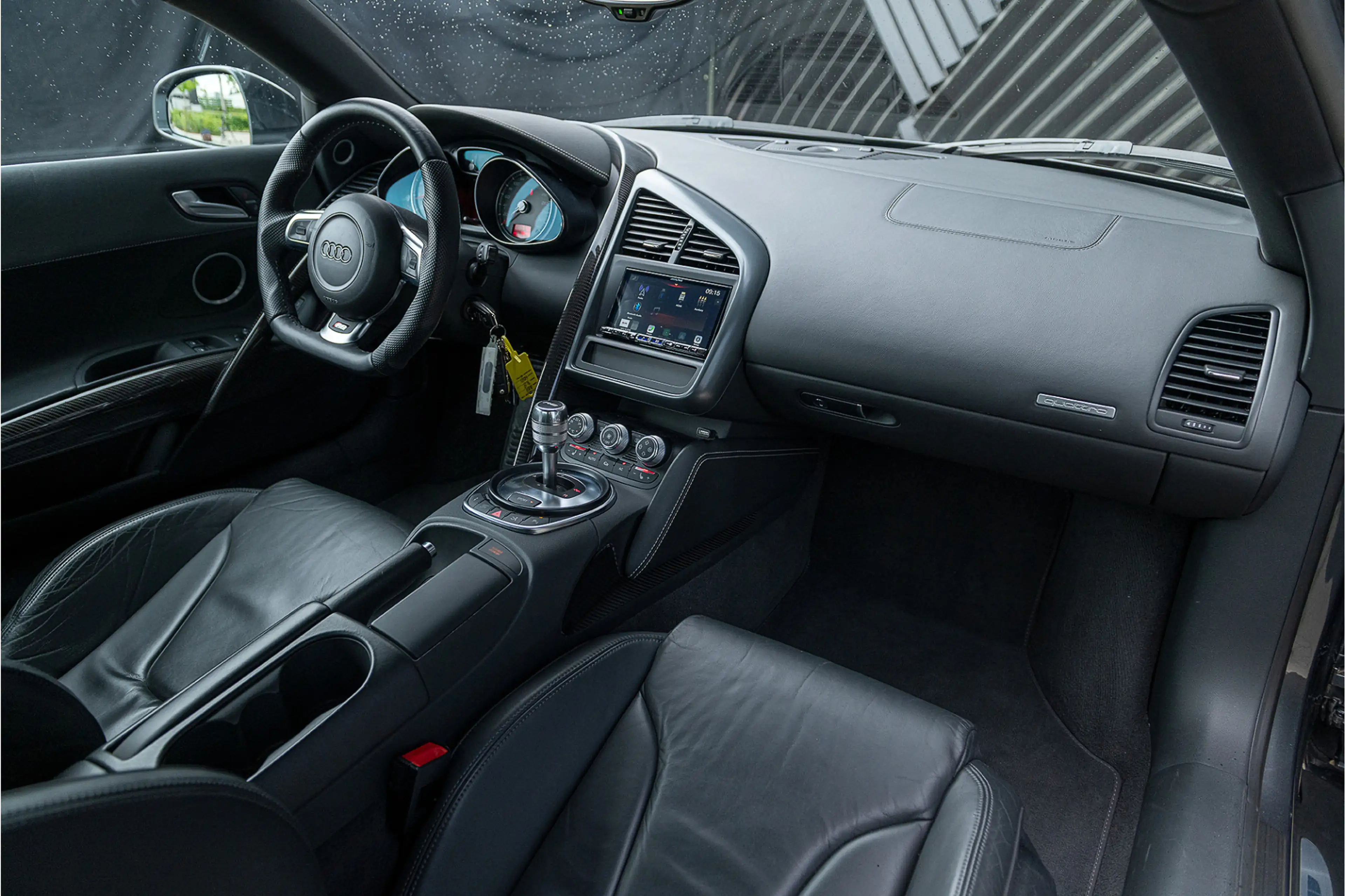 Audi R8 4.2 V8 FSI Carbon Navi B&O LED PDC CruiseContr. — photo 46