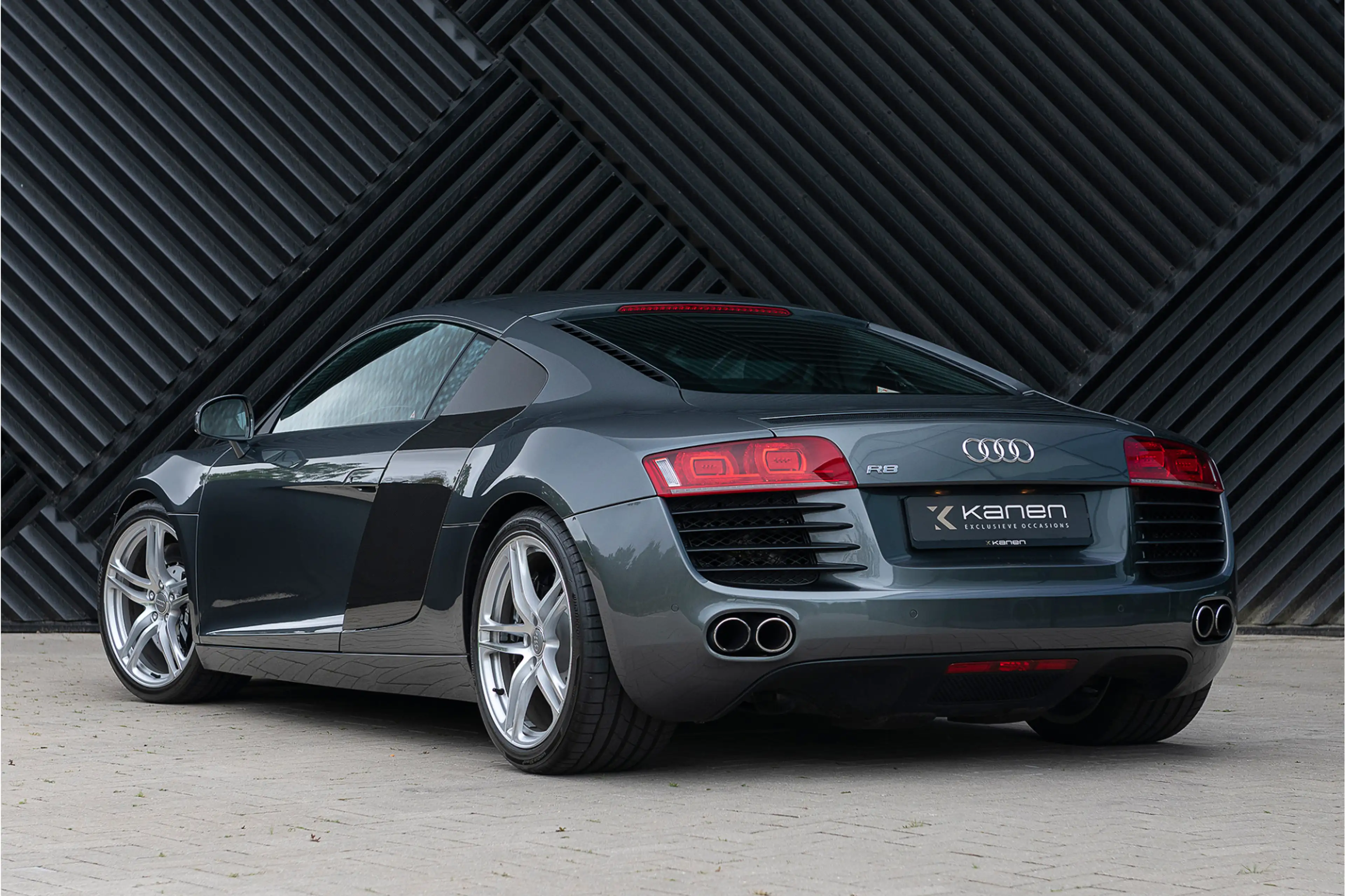Audi R8 4.2 V8 FSI Carbon Navi B&O LED PDC CruiseContr. — photo 2