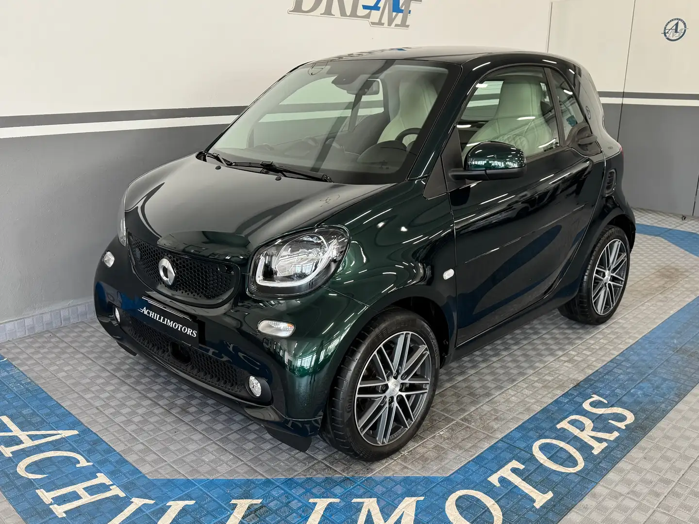 smart forTwo Fortwo eq British Green Pelle/cerchi Brabus/navi Vert - 2