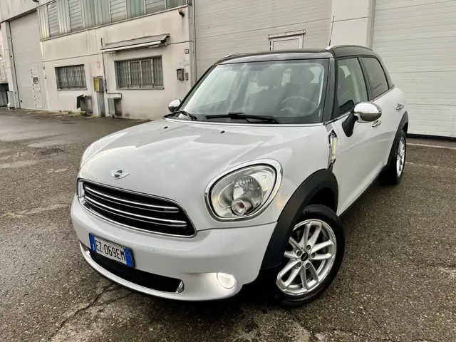 MINI Countryman D 2.0D Business Automatica Euro6