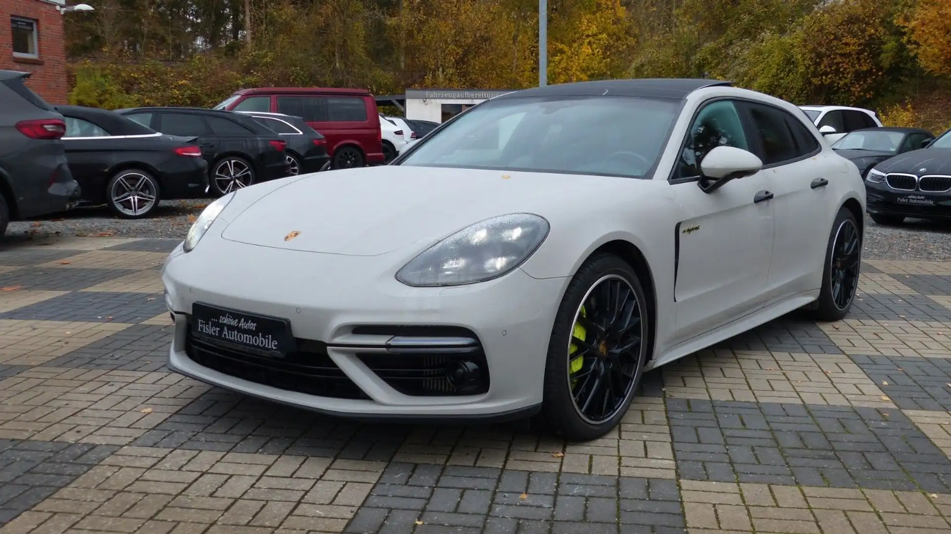 Porsche Panamera Sport Turismo Turbo S E-Hybrid APPROVED Grau - 1