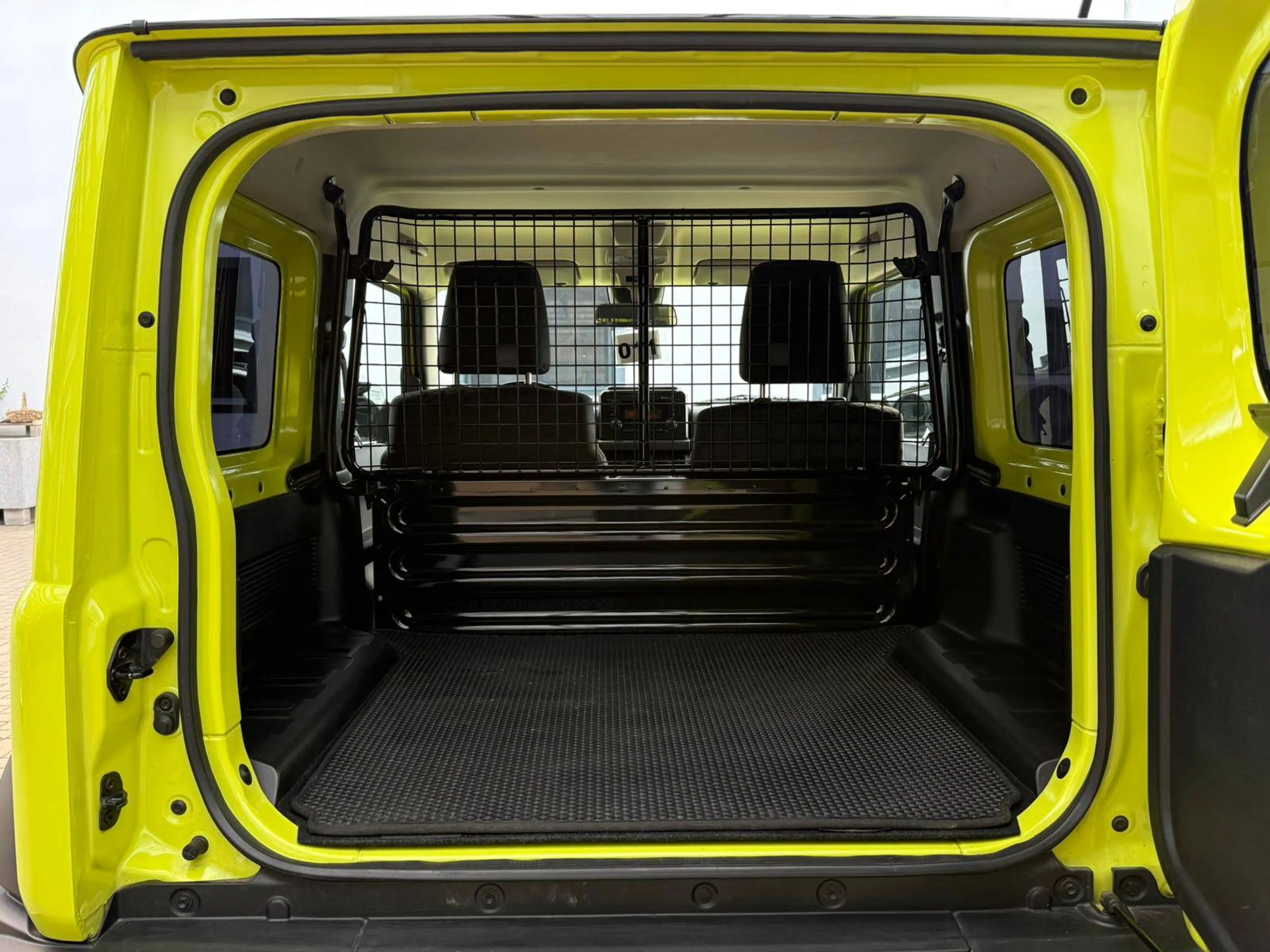 Suzuki Jimny 1.5 ALLGRIP NFZ Comfort, Fernlicht-Assist, Schilderkennung, DAB, Sitzheizung, Tempomat, 8-fach bereift — photo 15