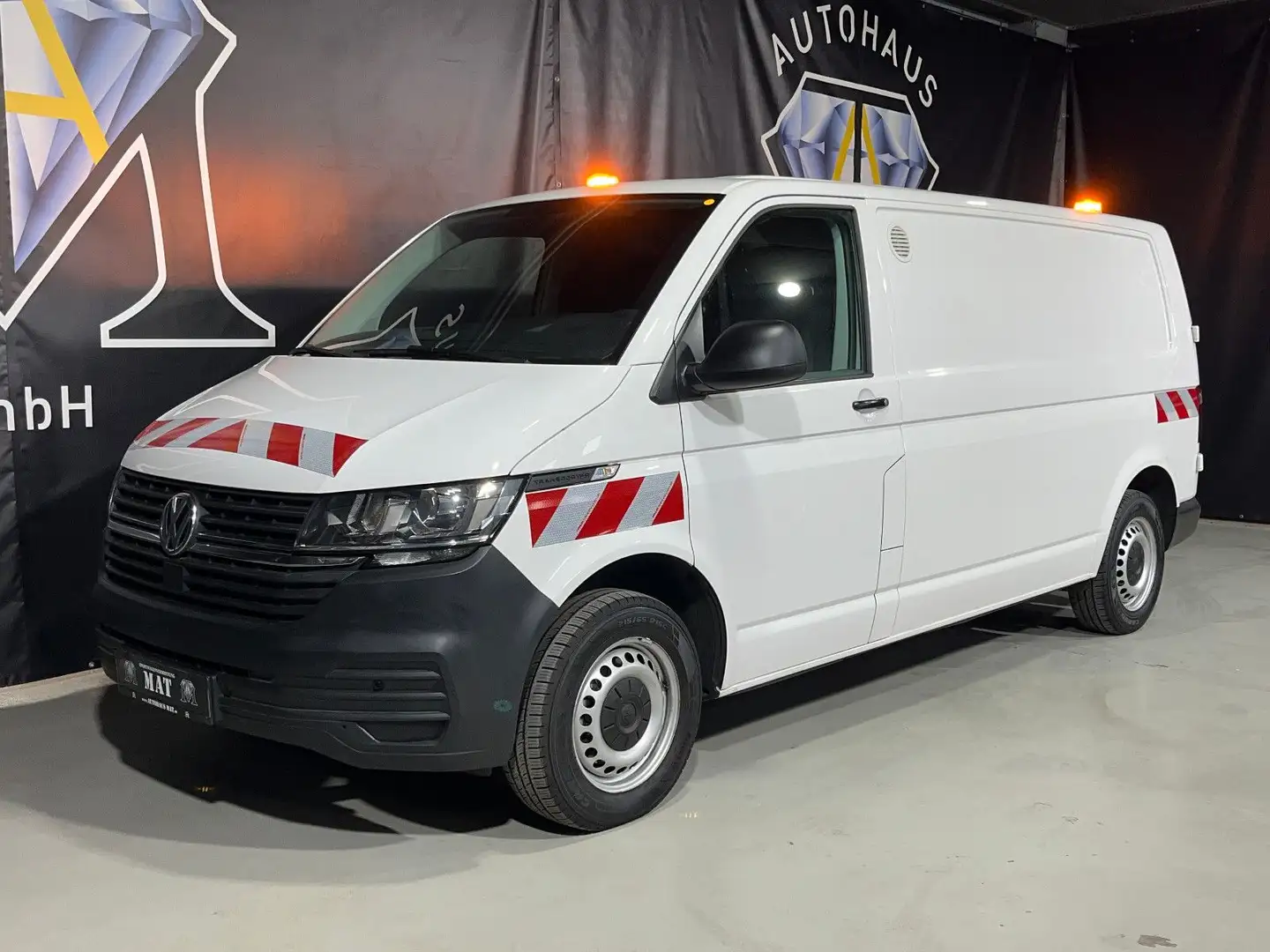 Volkswagen T6 Transporter T6.1 TRANSPORTER LANG AHK KLIMA PDC 150PS Weiß - 1