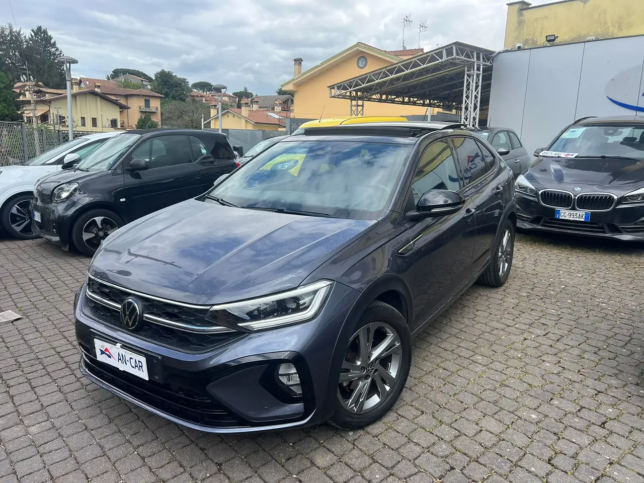 Volkswagen Taigo 1.0 tsi R-Line 110cv - Tetto Apribile Elettrico - Prezzo Reale