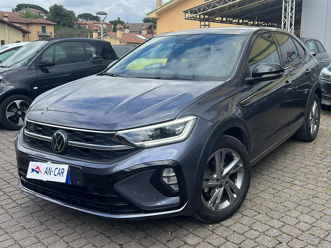 Volkswagen Taigo 1.0 tsi R-Line 110cv - Tetto Apribile Elettrico - Prezzo Reale 2