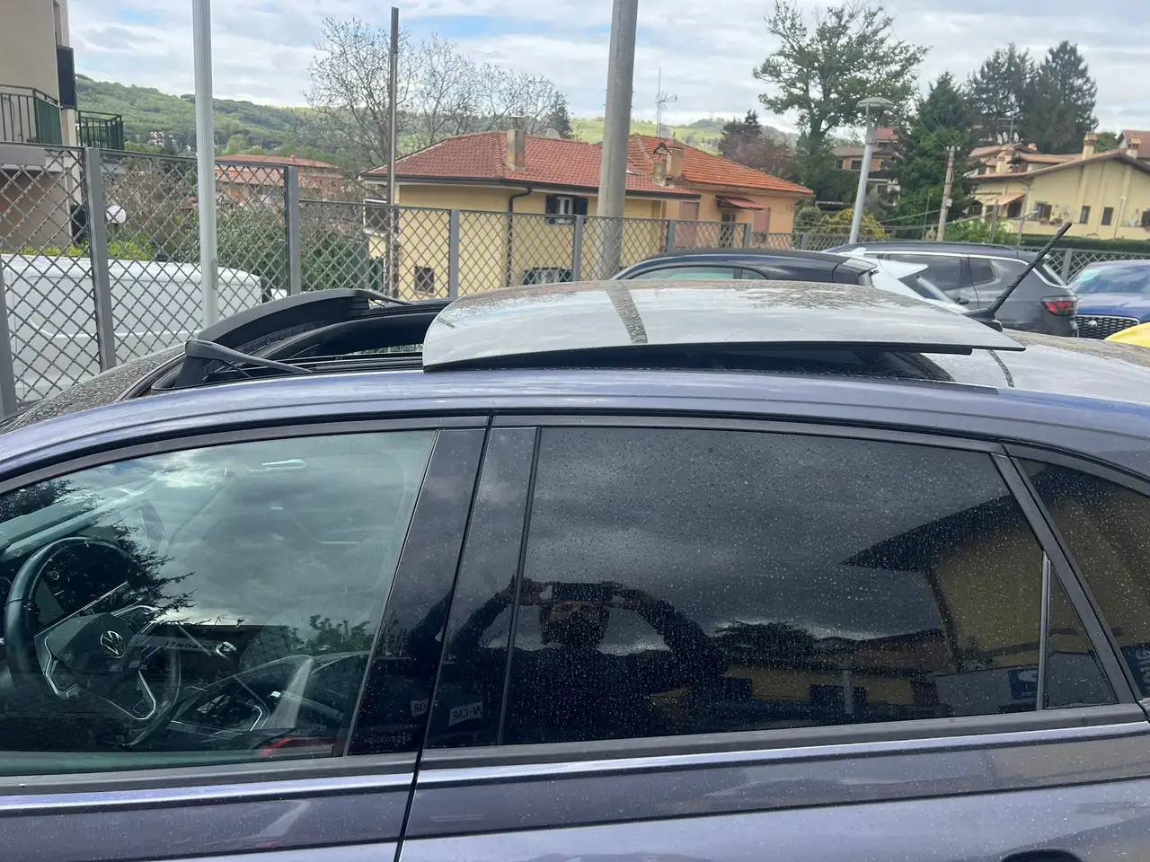 Volkswagen Taigo 1.0 tsi R-Line 110cv - Tetto Apribile Elettrico - Prezzo Reale 11