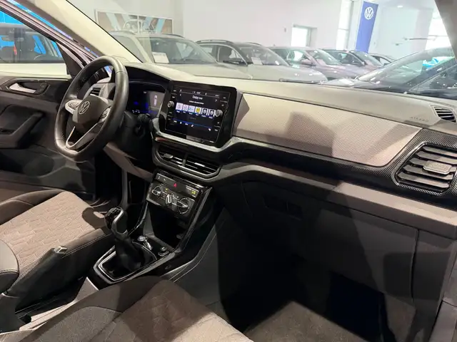 Volkswagen T-Cross view 10