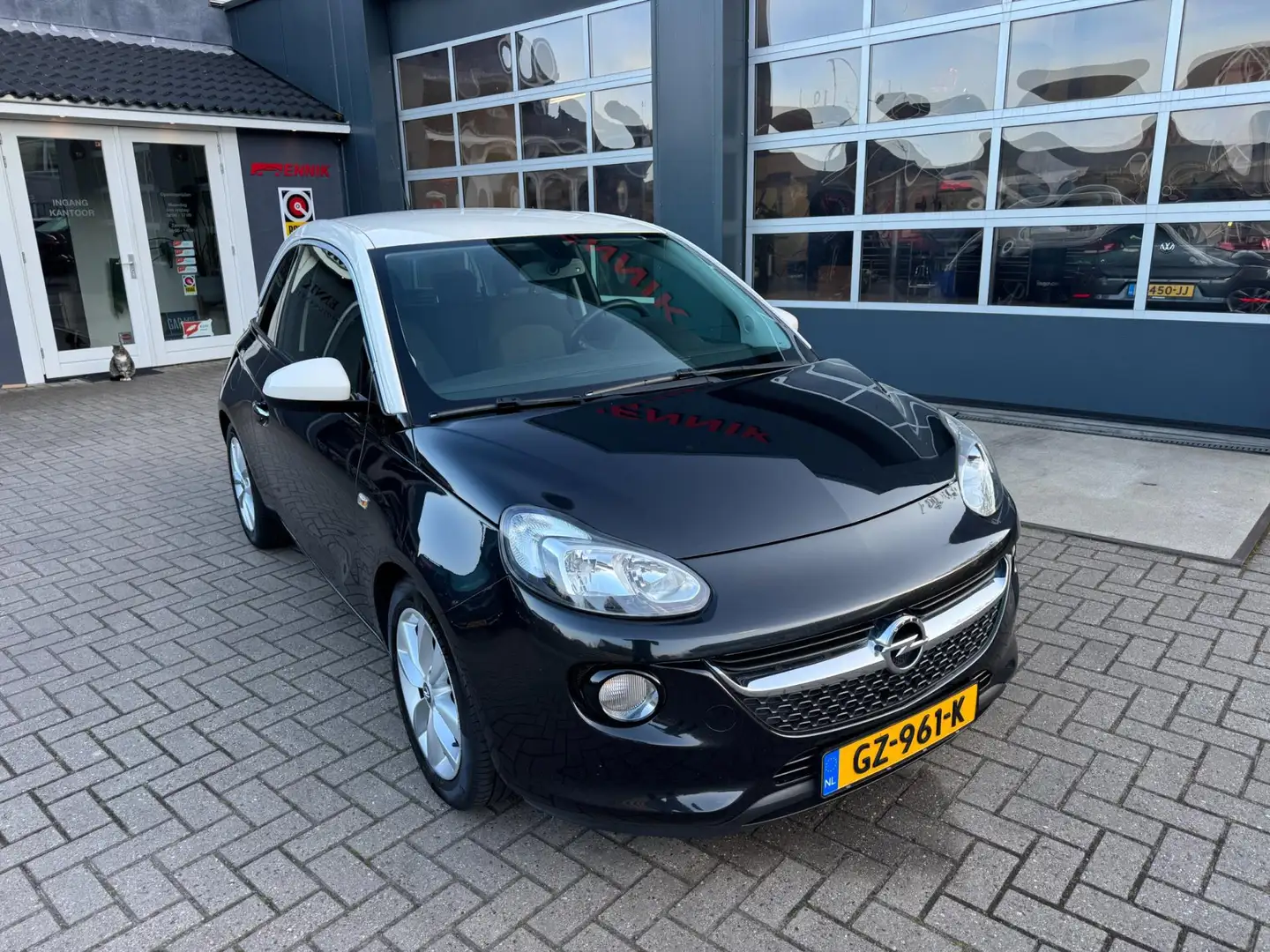 Opel Adam 1.0 Turbo Jam / Cruise / DAB / NL Auto met NAP. Negro - 2