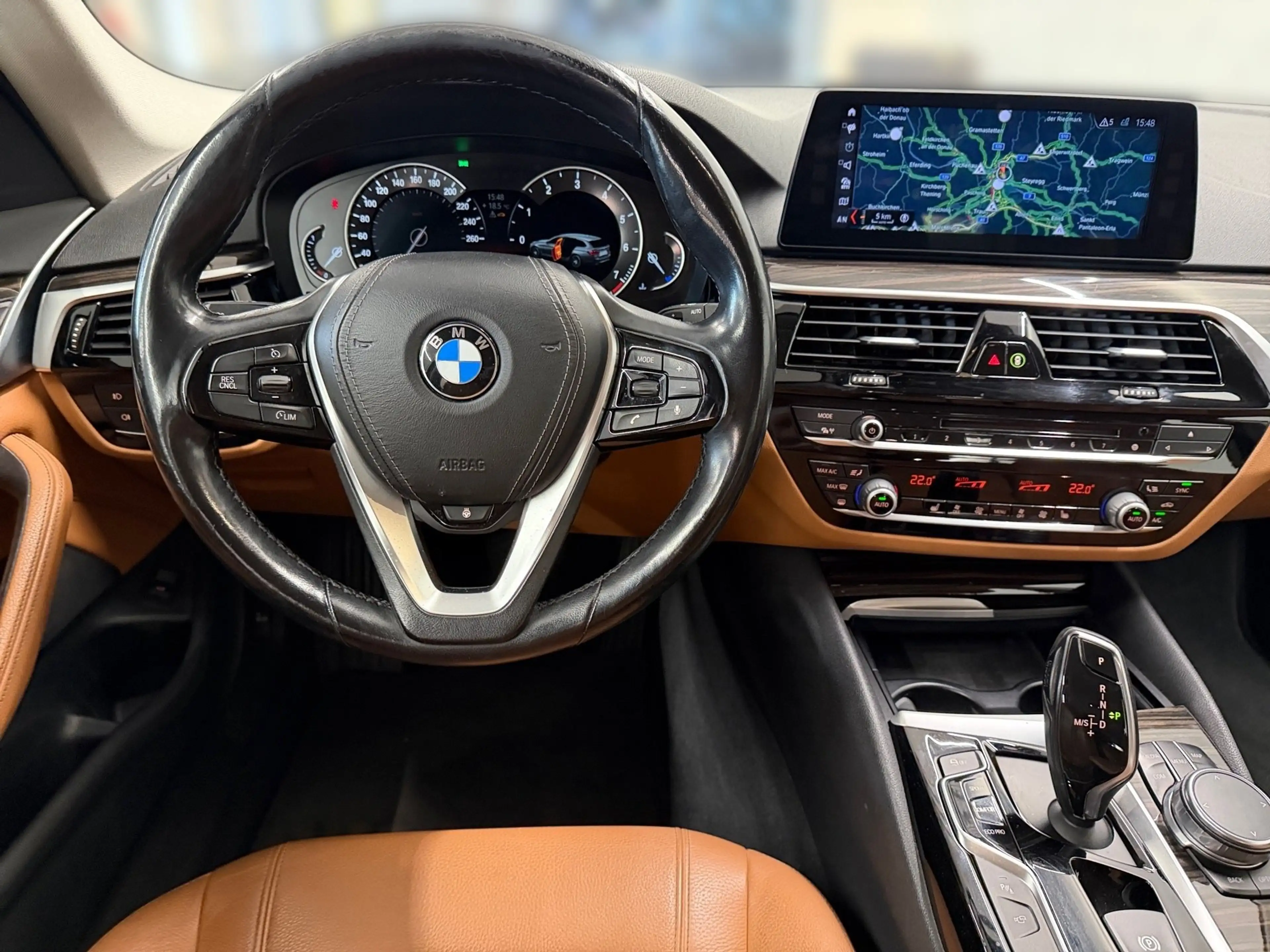 BMW 530 i xDrive — photo 8