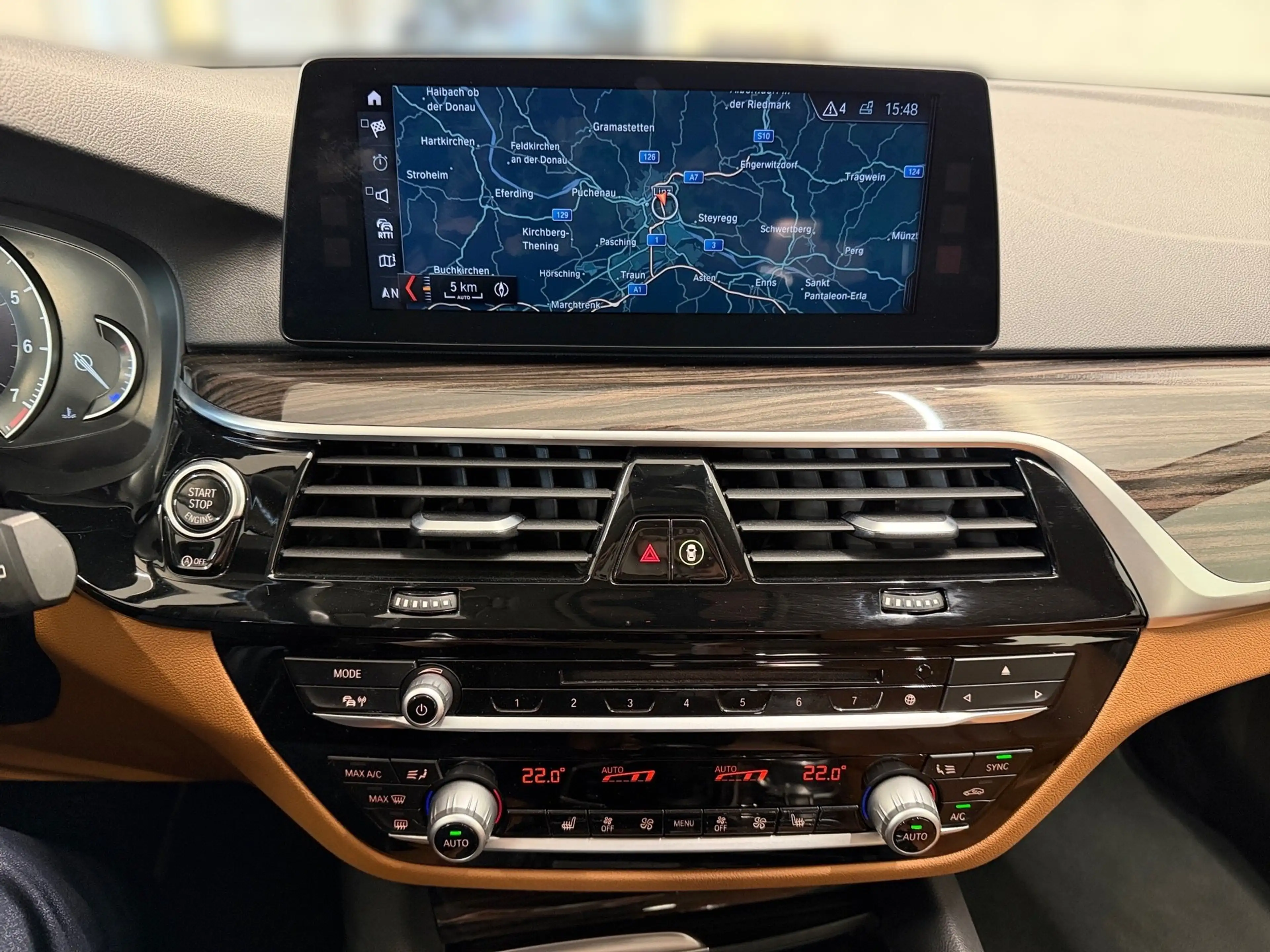 BMW 530 i xDrive — photo 5