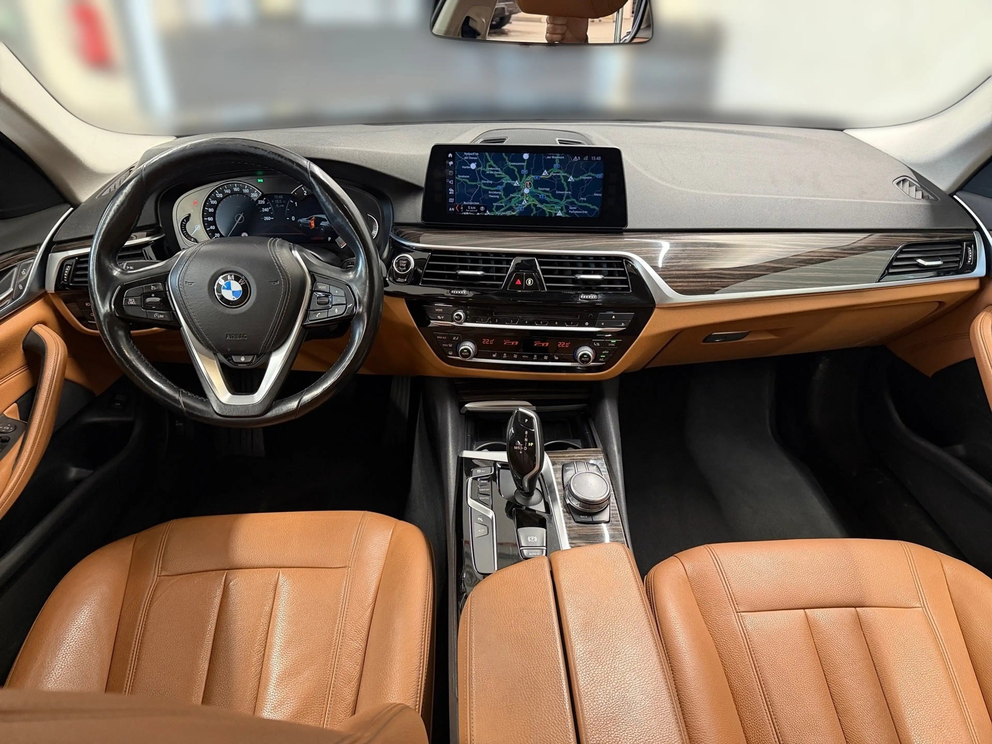 BMW 530 i xDrive — photo 9