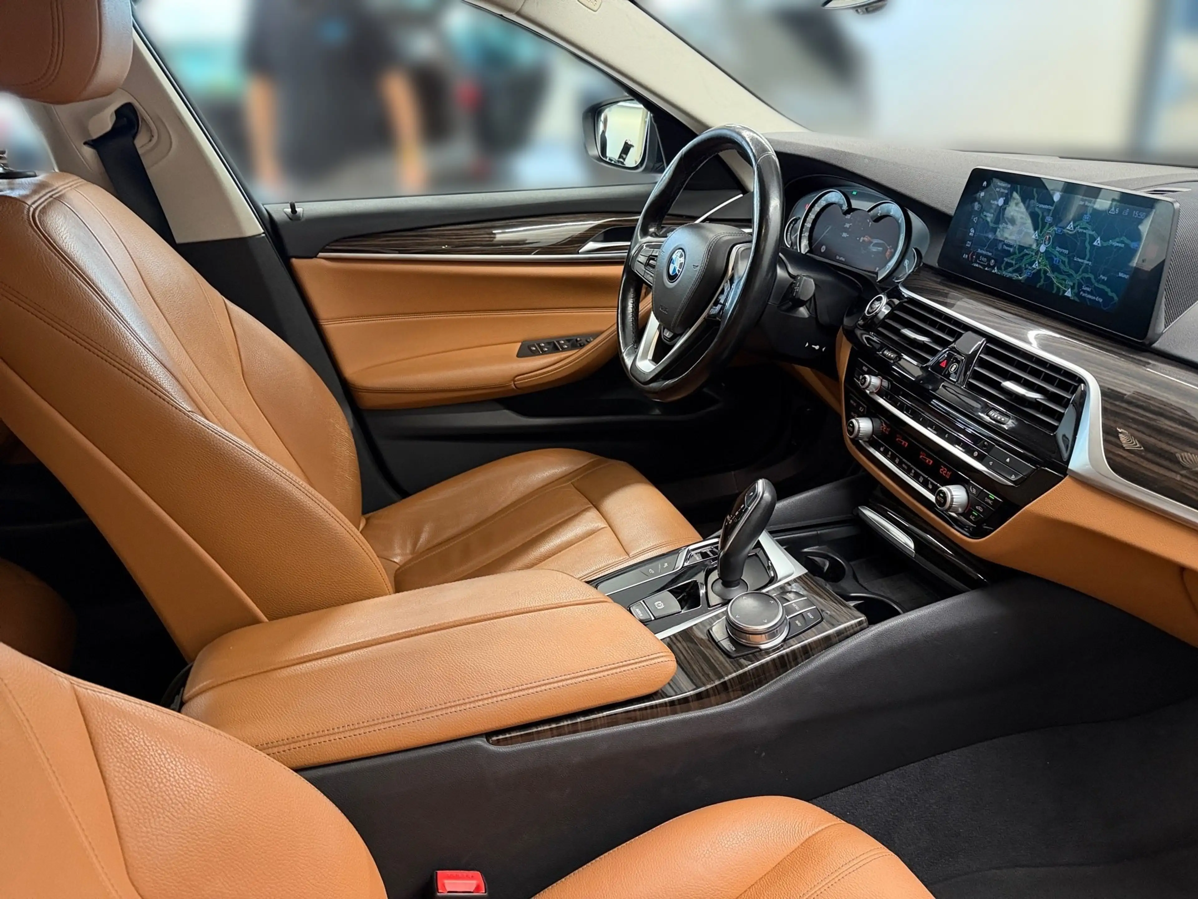 BMW 530 i xDrive — photo 13