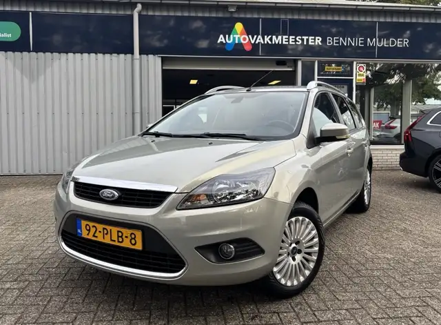 Ford Focus Wagon 1.8 Limited AIRCO/ECC / TREKHAAK / NWE. APK