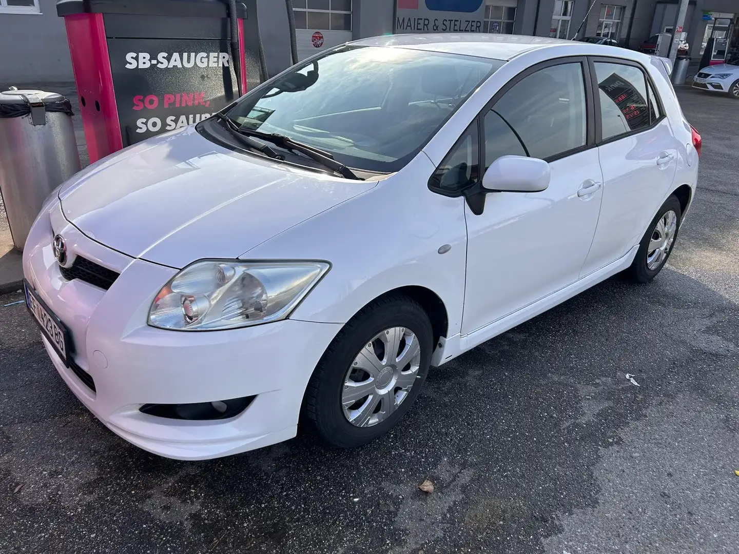 Toyota Auris Auris 1,33 dVVT-i S Weiß - 2