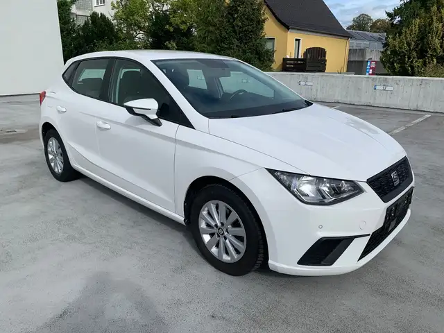 SEAT Ibiza Style mit NAVI/KAM./erst 34600 KM