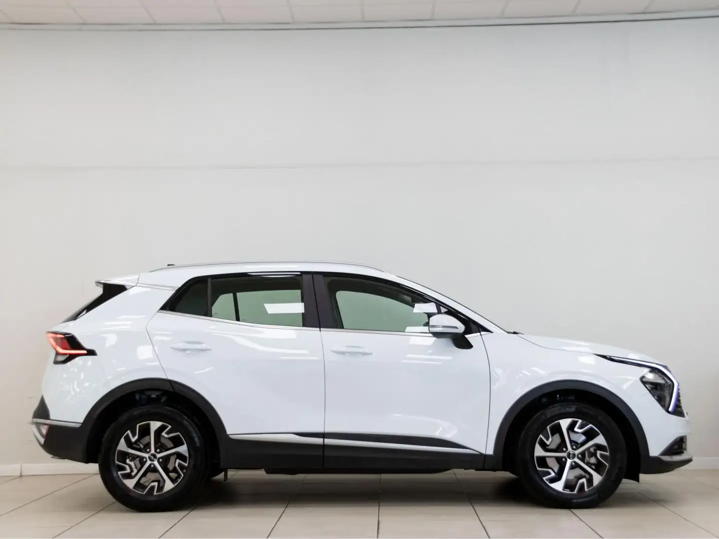 Kia Sportage 1.6 T-GDi MHEV Tech 150 Blanco - 2