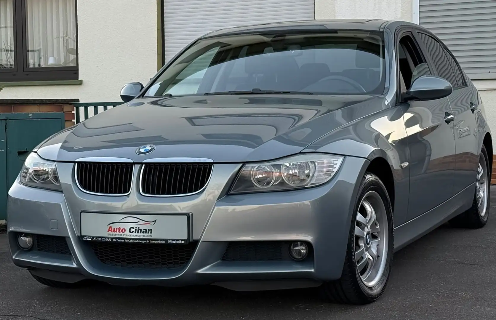 BMW 318 i Baureihe Lim.STEUERKETTE-NEU! FACELFT-UMBAU Blu/Azzurro - 2