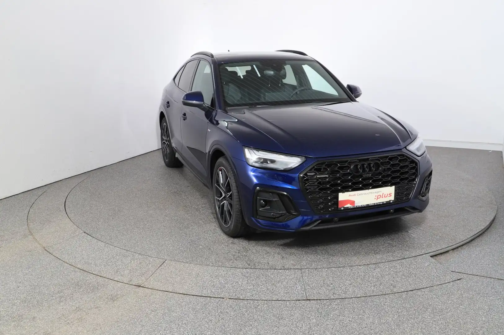Audi Q5 50 TFSI e quattro S line Blau - 2