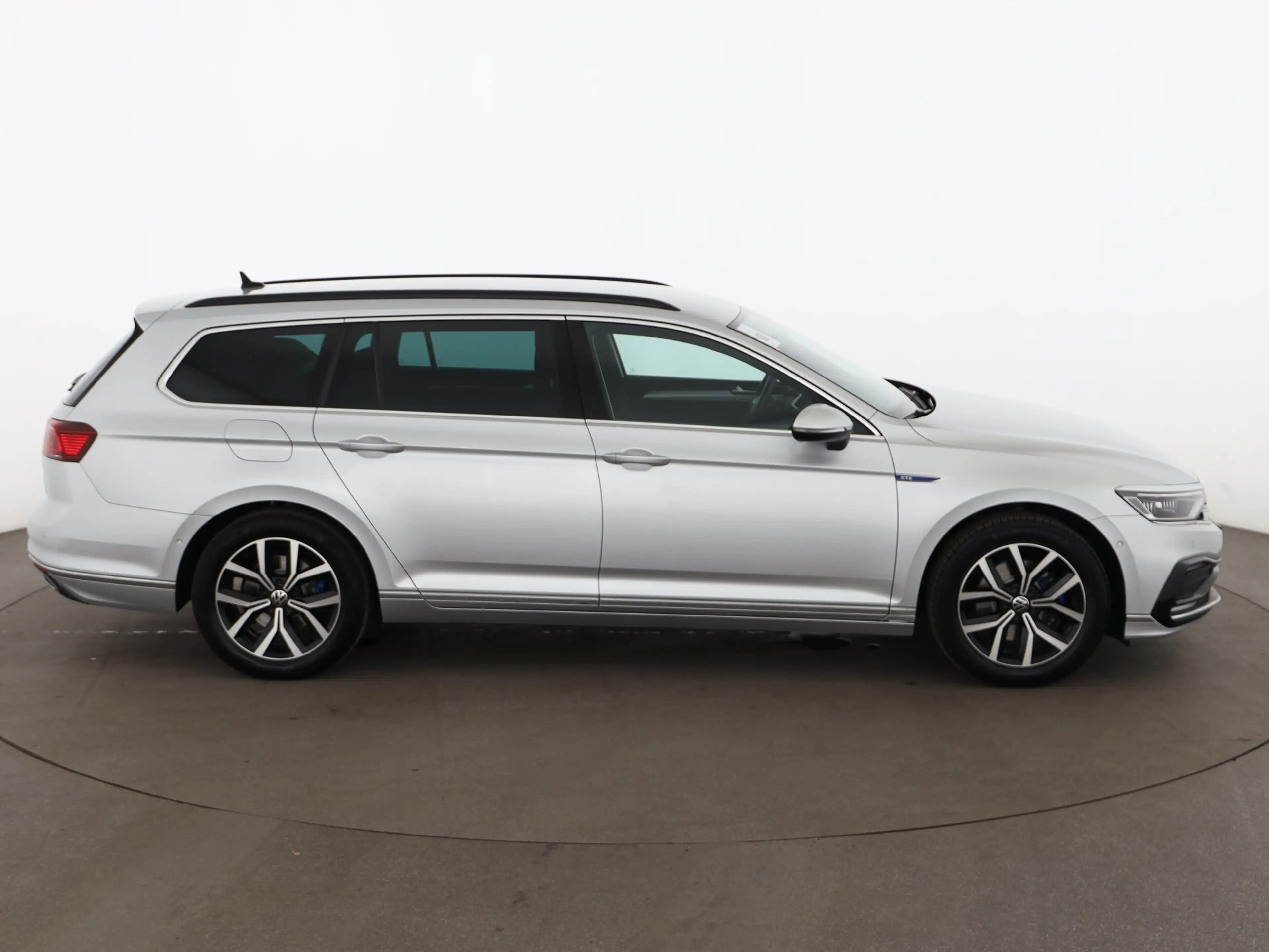 Volkswagen Passat Variant 1.4 TSI GTE Aut MATRIX AHK RADAR — photo 5