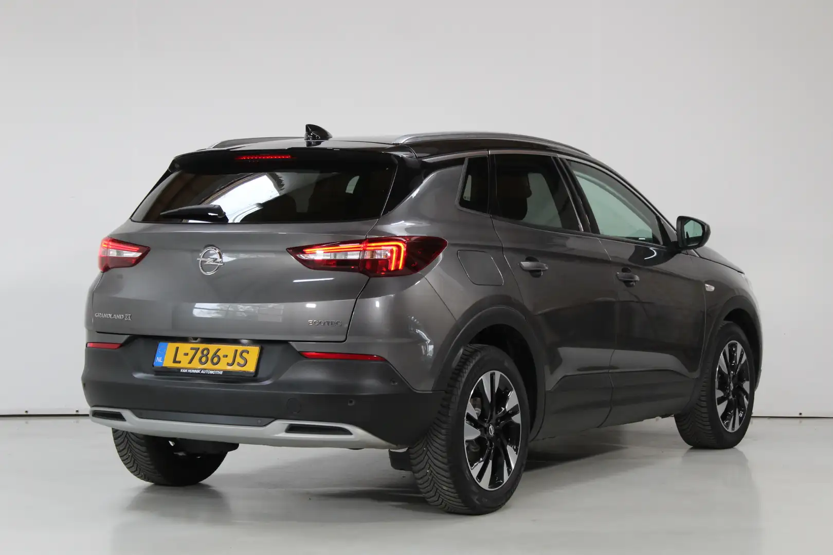 Opel Grandland X 1.2 Turbo Innovation | 360cam | Stoel+Stuur verwar Grau - 2
