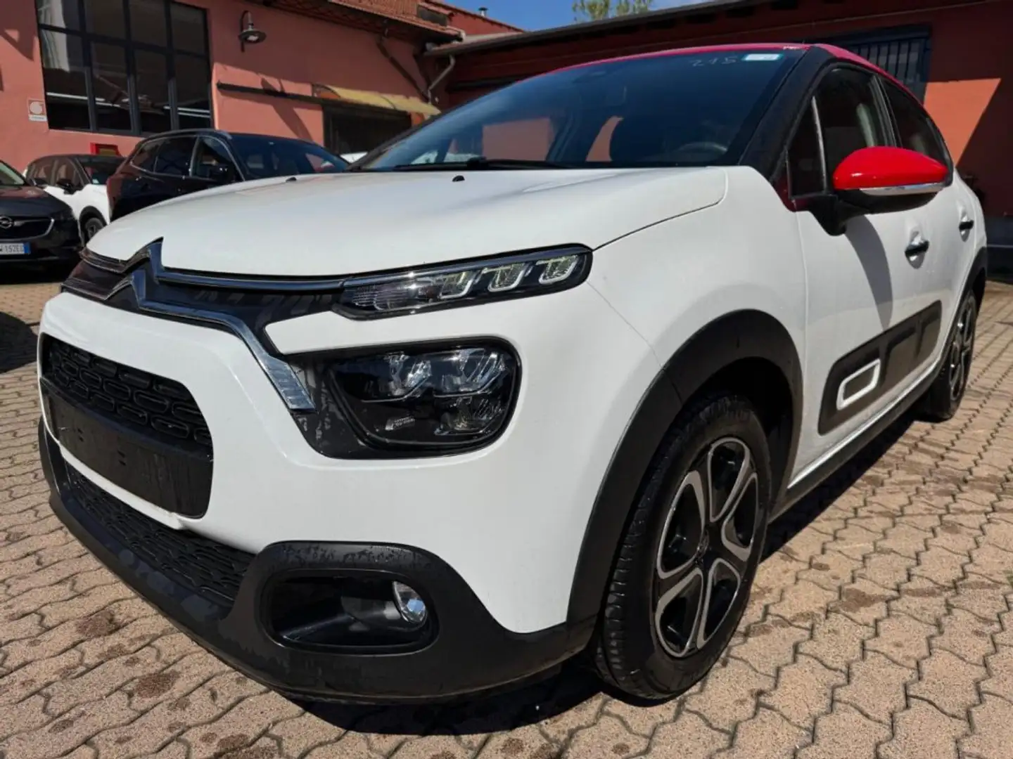 Citroen C3 PureTech 83 S&S Shine Bianco - 1