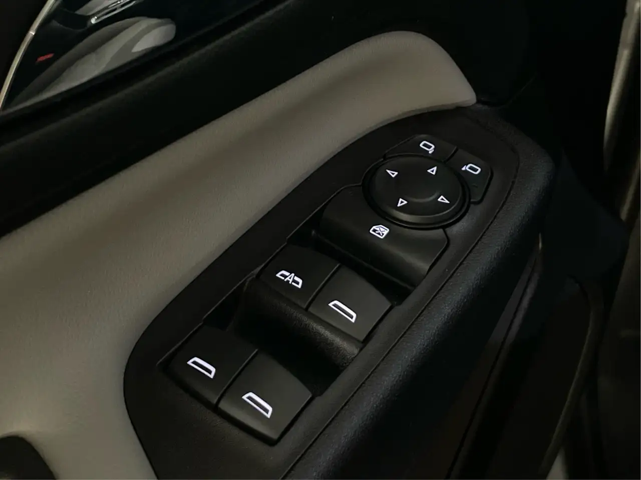Chevrolet Equinox photo Chevrolet Equinox