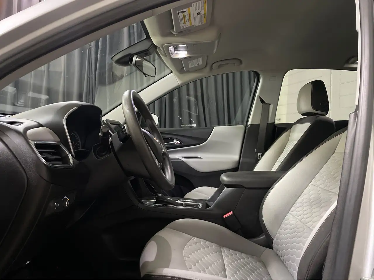 Chevrolet Equinox photo Chevrolet Equinox