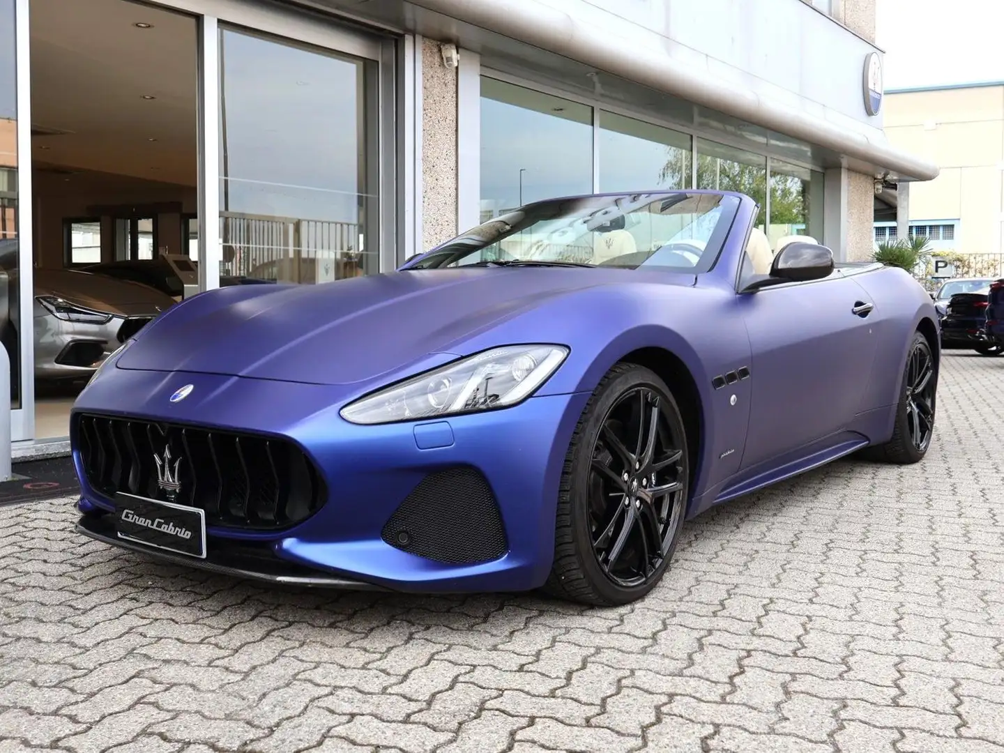 Maserati GranCabrio MC Sport Line 4.7 V8 Bleu - 1