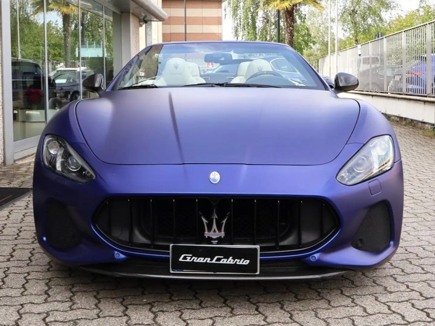 Maserati GranCabrio MC Sport Line 4.7 V8 Bleu - 2
