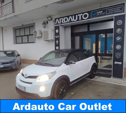 Toyota Urban Cruiser TOYOTA URBAN CRUISER 1.4 D-4D AWD