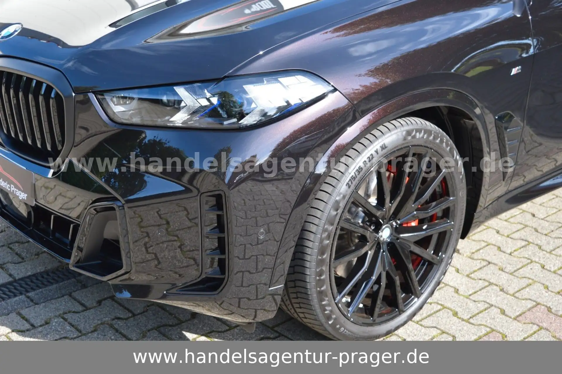BMW X5 40d 2026 검정 사진 4