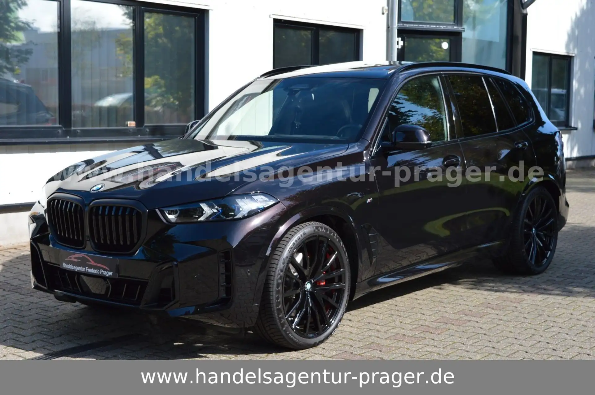 BMW X5 40d 2026 검정 사진 1