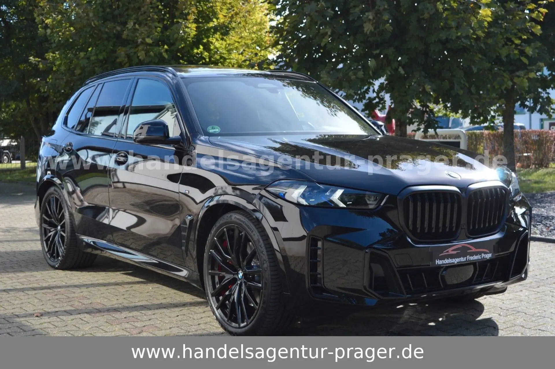 BMW X5 40d 2026 검정 사진 3