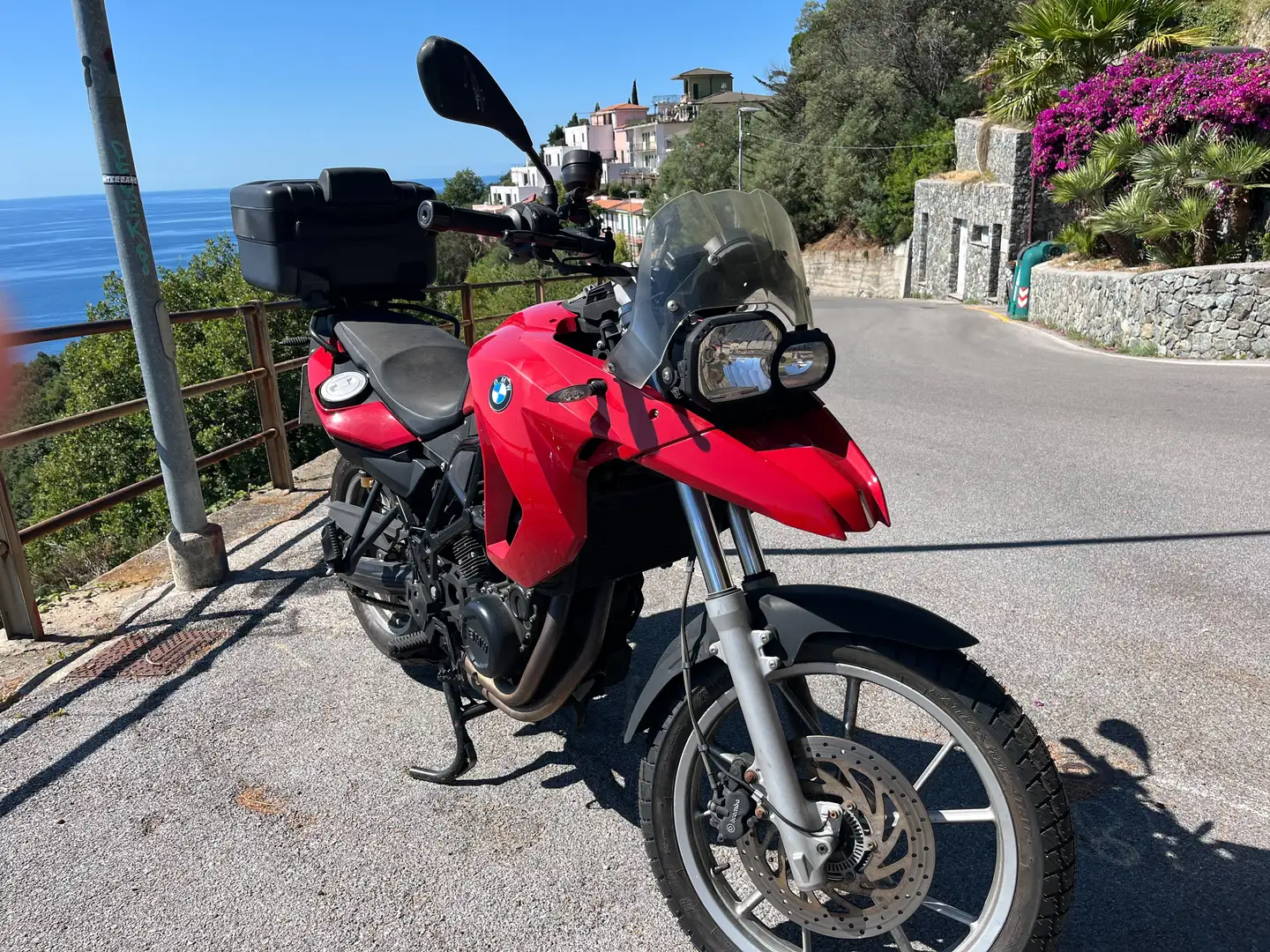 BMW F 650 GS Motore bicilindrico da 798 cm³. Rosso - 1