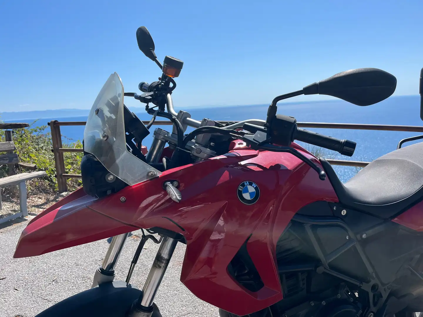 BMW F 650 GS Motore bicilindrico da 798 cm³. Rosso - 2