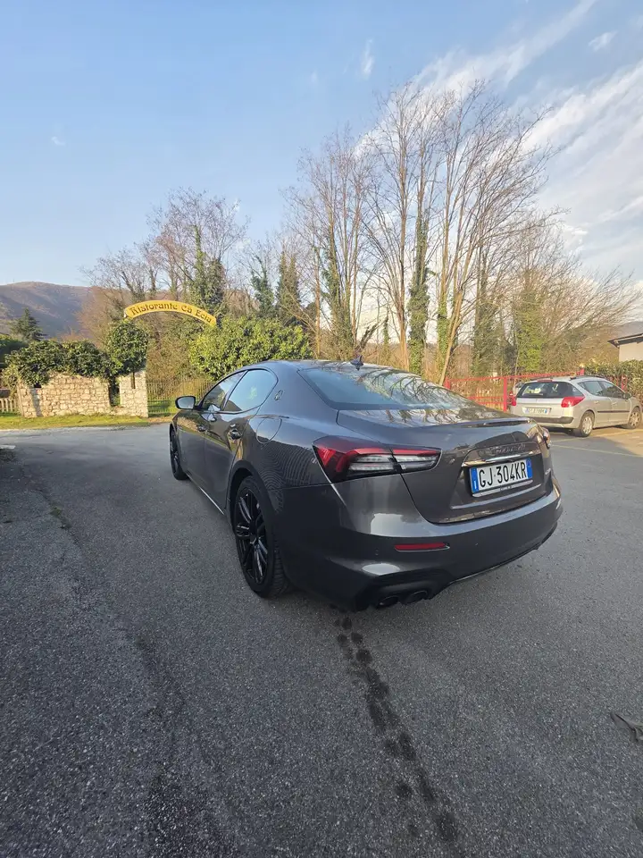 Maserati Ghibli 2022