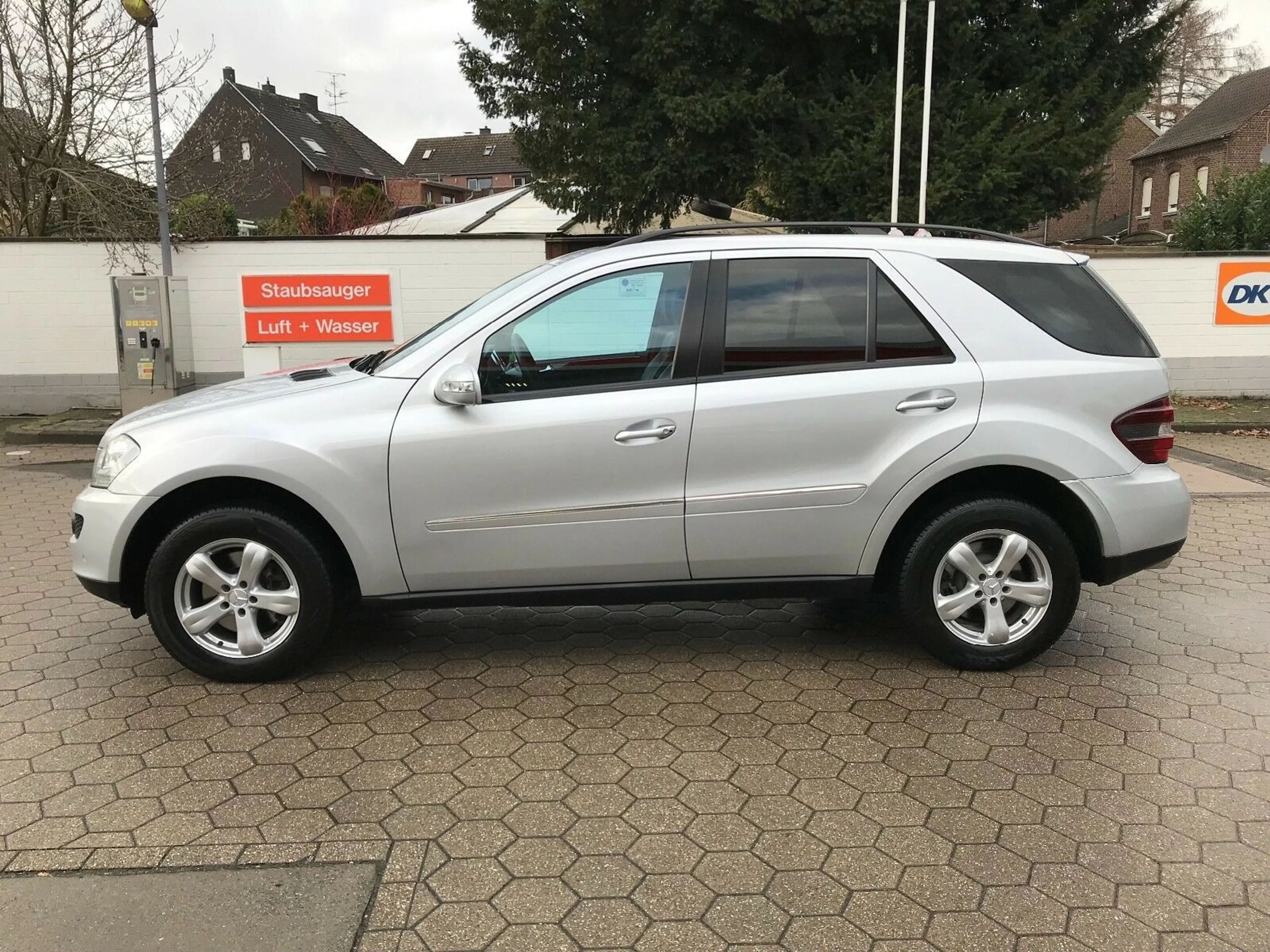 Mercedes-Benz ML 280 CDI 4 MATIC/SCHECKHEFT/NAVI/LEDER/SHZ — photo 4